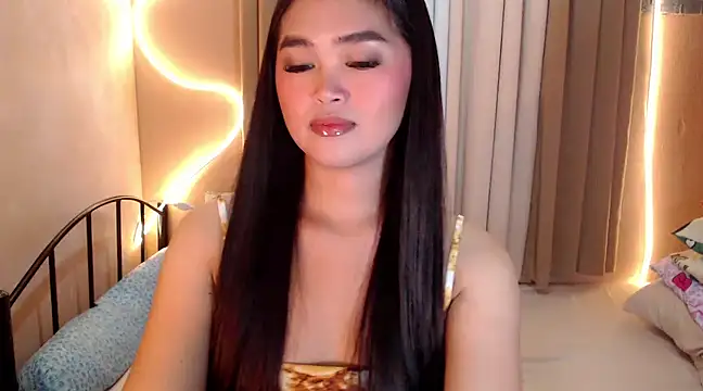 Snapshot of Itsme_claire chatting on February 2025 11:26:01 PM Itsme claire online show from February 2025 11:26:01 PM