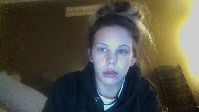 Snapshot of SlayTay01 chatting on November 2025 12:42:02 AM SlayTay01 online show from November 2025 12:42:02 AM