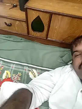 Snapshot of Amandev7 chatting on June 2026 10:03:01 AM Amandev7 online show from June 2026 10:03:01 AM