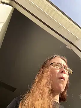 Dakota 02 online show from April 2026 12:28:01 PM