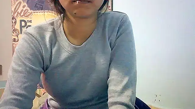 lovelydesi21 online show from January 2025 02:34:01 PM