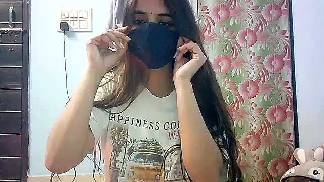 lovelydesi21 online show from January 2025 05:33:01 PM