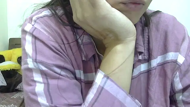 lovelydesi21 online show from April 2026 05:18:02 AM