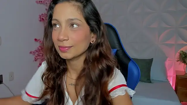 cora 22 online show from April 2026 01:05:02 PM