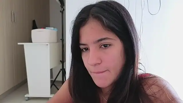 I am kat online show from November 2025 04:06:01 PM