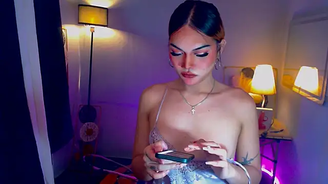 Snapshot of StellaSaucyCum chatting on October 2025 02:53:01 AM StellaSaucyCum online show from October 2025 02:53:01 AM