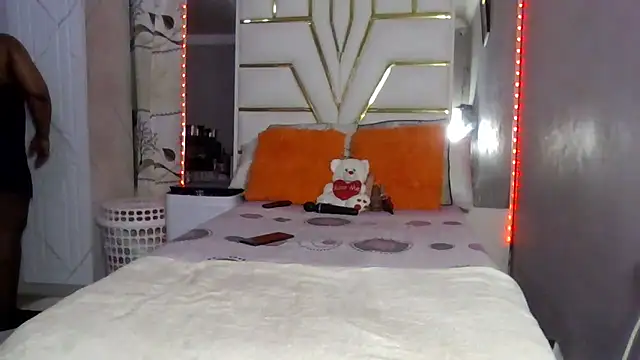 Snapshot of SexyyNana chatting on November 2025 02:22:01 AM SexyyNana online show from November 2025 02:22:01 AM