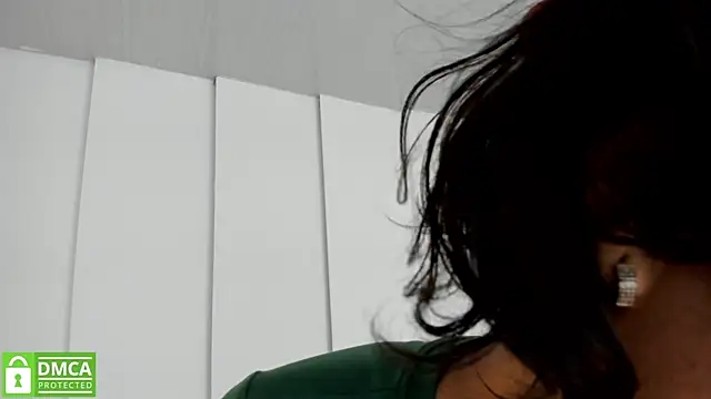Snapshot of sexychanell_18 chatting on March 2025 06:54:01 PM sexychanell 18 online show from March 2025 06:54:01 PM