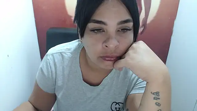 Laura hottt online show from February 2026 02:05:01 PM