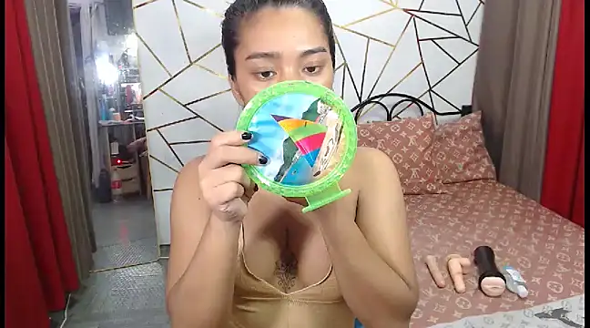 Snapshot of WildTsYhannaUncut chatting on March 2025 02:43:02 PM WildTsYhannaUncut online show from March 2025 02:43:02 PM