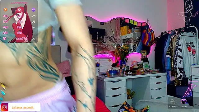 caroline cossei online show from March 2026 12:33:01 PM