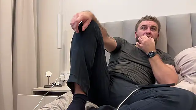 Bear bear  online show from March 2026 01:30:01 PM