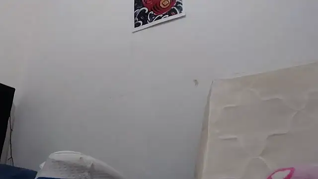 Snapshot of Emmily_Fox chatting on January 2025 04:59:01 PM Emmily Fox online show from January 2025 04:59:01 PM