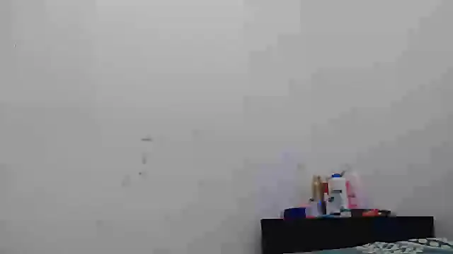 Snapshot of Emmily_Fox chatting on February 2025 04:42:01 AM Emmily Fox online show from February 2025 04:42:01 AM