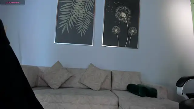 JuanitaClay online show from February 2025 04:21:01 PM