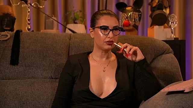 kelly kent online show from November 2025 01:25:02 AM