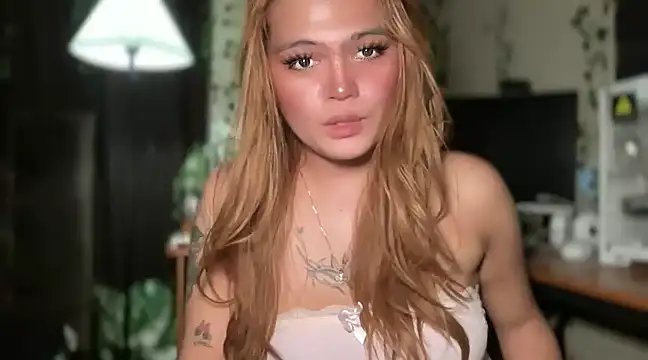 Snapshot of Claire_Brooke chatting on February 2025 07:25:02 PM Claire Brooke online show from February 2025 07:25:02 PM