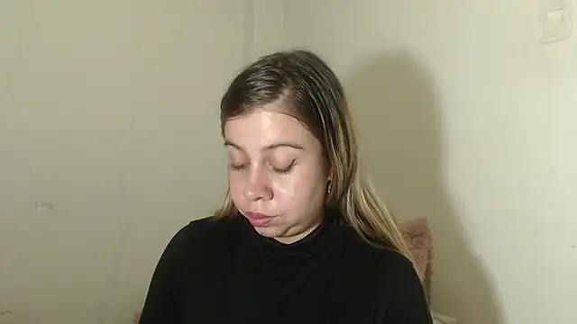 SweetSofty online show from September 2025 11:04:02 PM