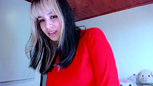 Snapshot of Akane-Mou chatting on December 2024 07:17:02 AM Akane-Mou online show from December 2024 07:17:02 AM