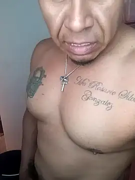 Snapshot of ivandignity chatting on February 2026 10:04:02 PM ivandignity online show from February 2026 10:04:02 PM