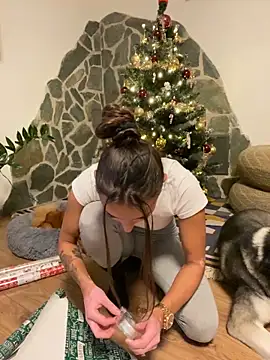 spottyyy online show from December 2024 09:20:02 PM