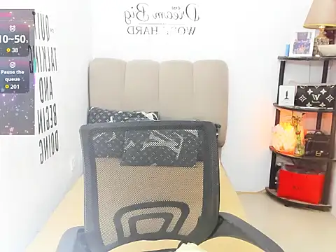 Trixie Mattel21 online show from March 2026 11:11:02 PM