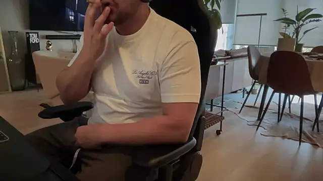 HungandThickLatin online show from March 2025 03:18:02 PM