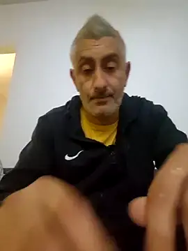 Snapshot of cuci45 chatting on December 2025 05:39:02 PM cuci45 online show from December 2025 05:39:02 PM