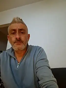 Snapshot of cuci45 chatting on January 2026 12:04:01 AM cuci45 online show from January 2026 12:04:01 AM