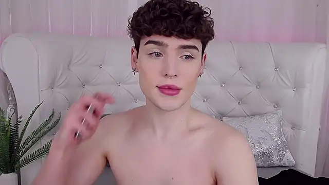 Snapshot of RobbyCharming chatting on February 2026 04:28:02 AM RobbyCharming online show from February 2026 04:28:02 AM