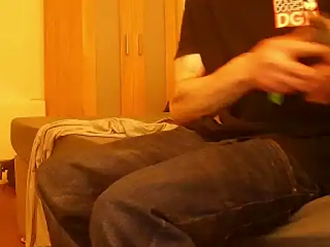 uk-bobbie-uk online show from December 2024 07:32:01 PM