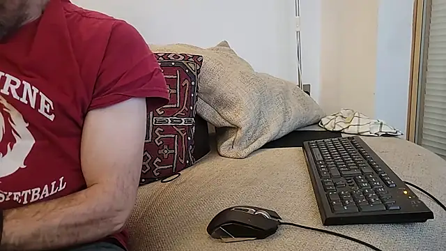 uk-bobbie-uk online show from October 2025 02:53:01 AM