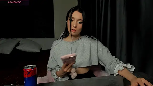 Snapshot of ariel_aspen chatting on July 2026 08:35:01 PM ariel aspen online show from July 2026 08:35:01 PM