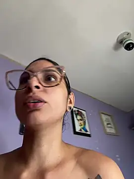 charlotte stevenss  online show from December 2024 04:51:01 PM