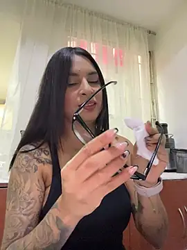 Snapshot of charlotte_stevenss_ chatting on January 2026 02:33:02 PM charlotte stevenss online show from January 2026 02:33:02 PM