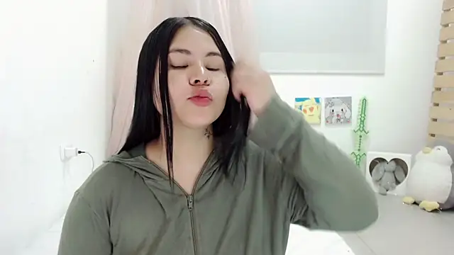 Snapshot of Youlittlepervertt_ chatting on November 2025 10:43:02 PM Youlittlepervertt online show from November 2025 10:43:02 PM