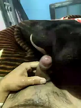 Snapshot of Deshilund9 chatting on January 2025 07:59:02 AM Deshilund9 online show from January 2025 07:59:02 AM