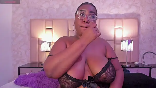 Darnellqueen online show from February 2025 09:21:02 AM