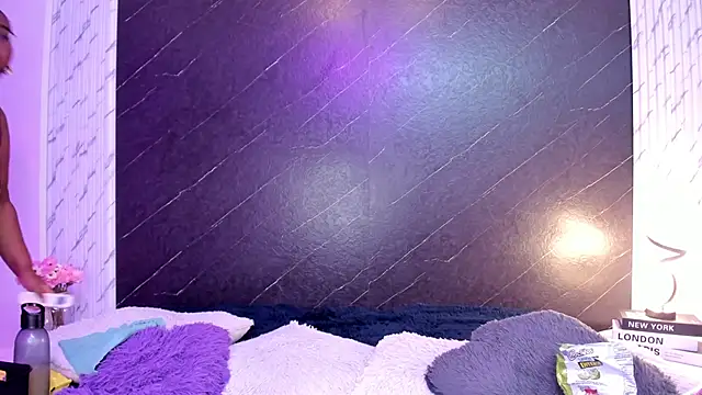 Darnellqueen online show from October 2025 03:59:02 AM