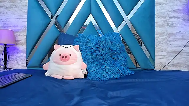 lara murphy online show from January 2025 07:06:01 PM