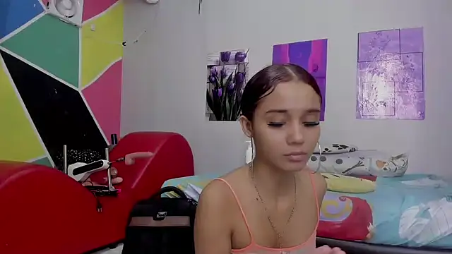 MarianaManzur online show from January 2025 02:46:02 PM