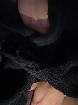 Snapshot of dennisnl93 chatting on March 2026 02:56:01 AM dennisnl93 online show from March 2026 02:56:01 AM