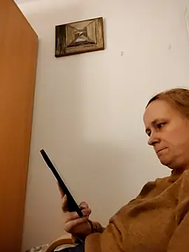 Snapshot of She-devilx chatting on February 2025 09:18:02 PM She-devilx online show from February 2025 09:18:02 PM