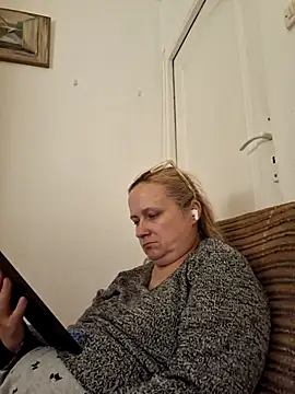 Snapshot of She-devilx chatting on September 2025 09:06:02 PM She-devilx online show from September 2025 09:06:02 PM