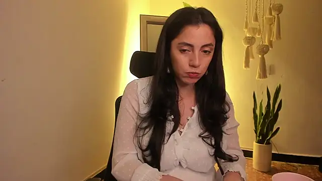 Snapshot of Mala_Bad chatting on December 2024 04:38:02 PM Mala Bad online show from December 2024 04:38:02 PM