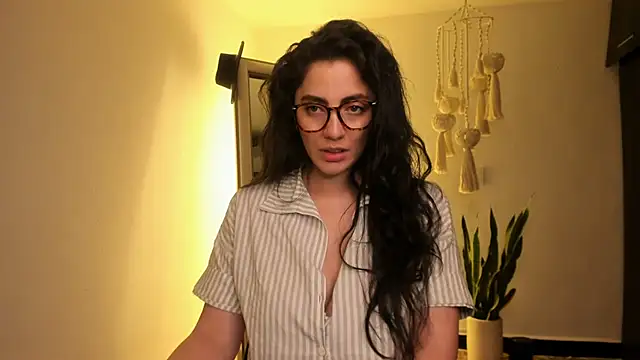 Snapshot of Mala_Bad chatting on February 2025 05:31:01 PM Mala Bad online show from February 2025 05:31:01 PM
