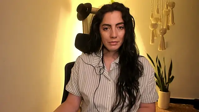Snapshot of Mala_Bad chatting on March 2025 12:46:02 PM Mala Bad online show from March 2025 12:46:02 PM