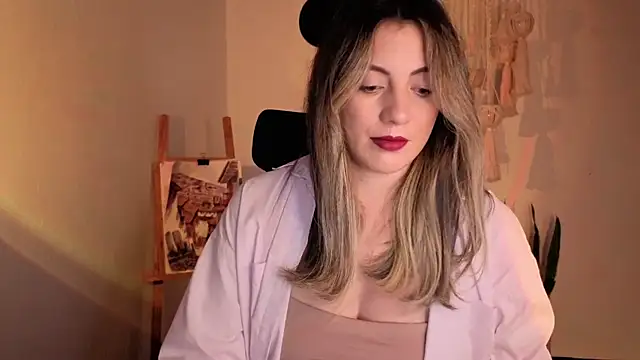 Snapshot of Mala_Bad chatting on October 2025 03:44:02 PM Mala Bad online show from October 2025 03:44:02 PM