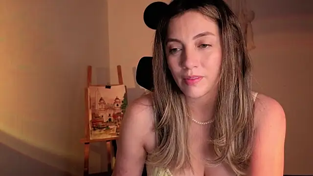 Snapshot of Mala_Bad chatting on October 2025 04:40:02 PM Mala Bad online show from October 2025 04:40:02 PM