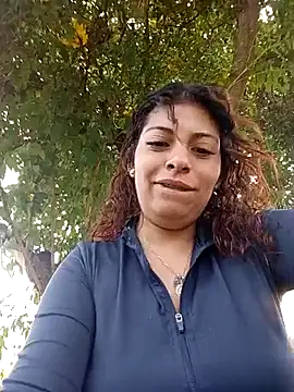 Iam Issaa online show from May 2026 06:15:02 PM